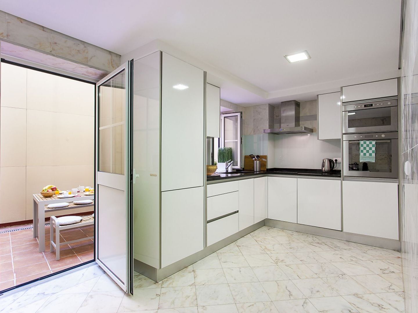Chiado Patio Apartment Lisboa Ngoại thất bức ảnh