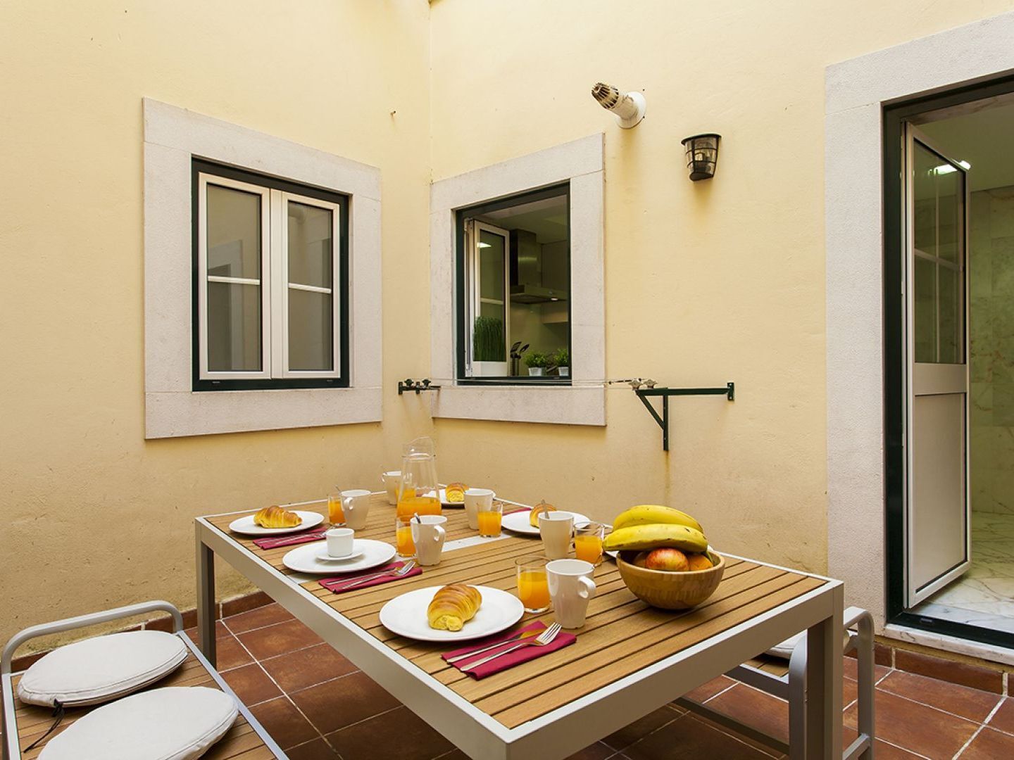 Chiado Patio Apartment Lisboa Ngoại thất bức ảnh